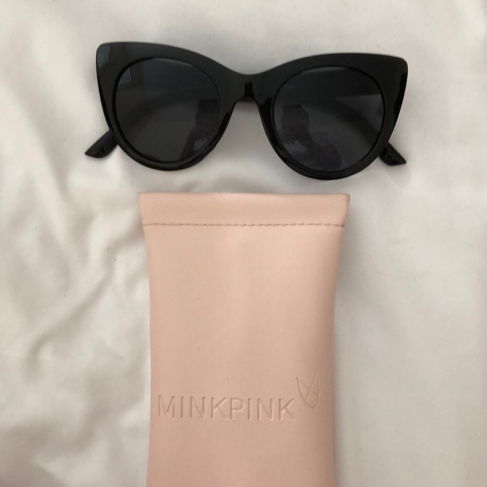 MinkPink Black cat eye sunglasses